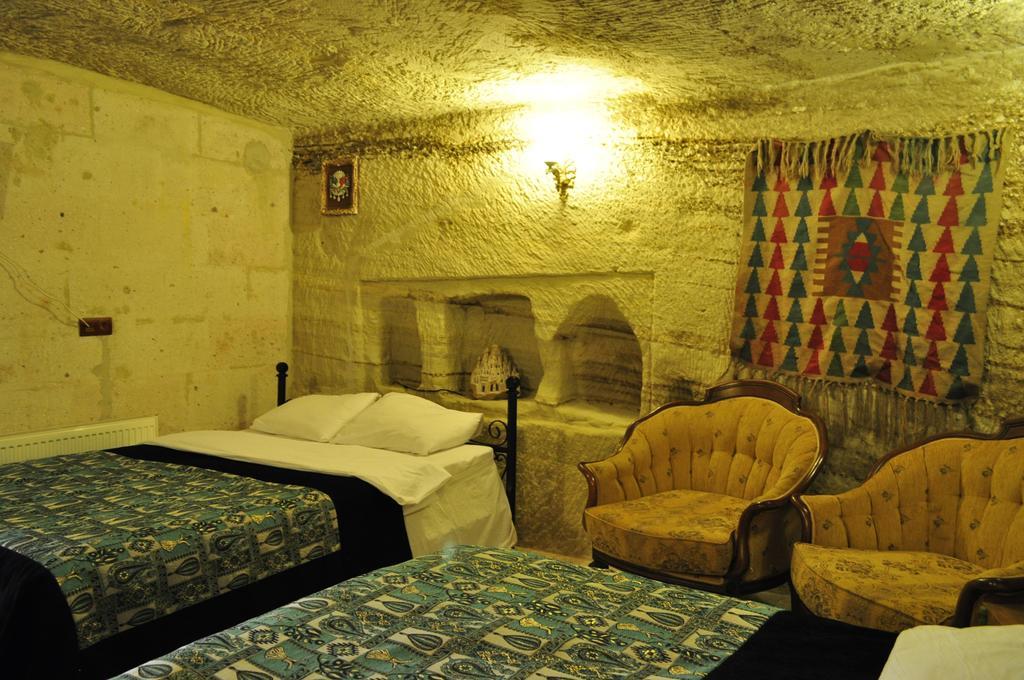 Cappadocia Hills Cave Hotel Гьореме Стая снимка